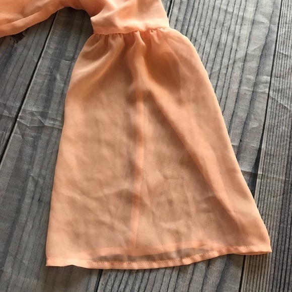 ✅HOST Pick✅ Decree Sheer Top, Small - Picture 4 of 6